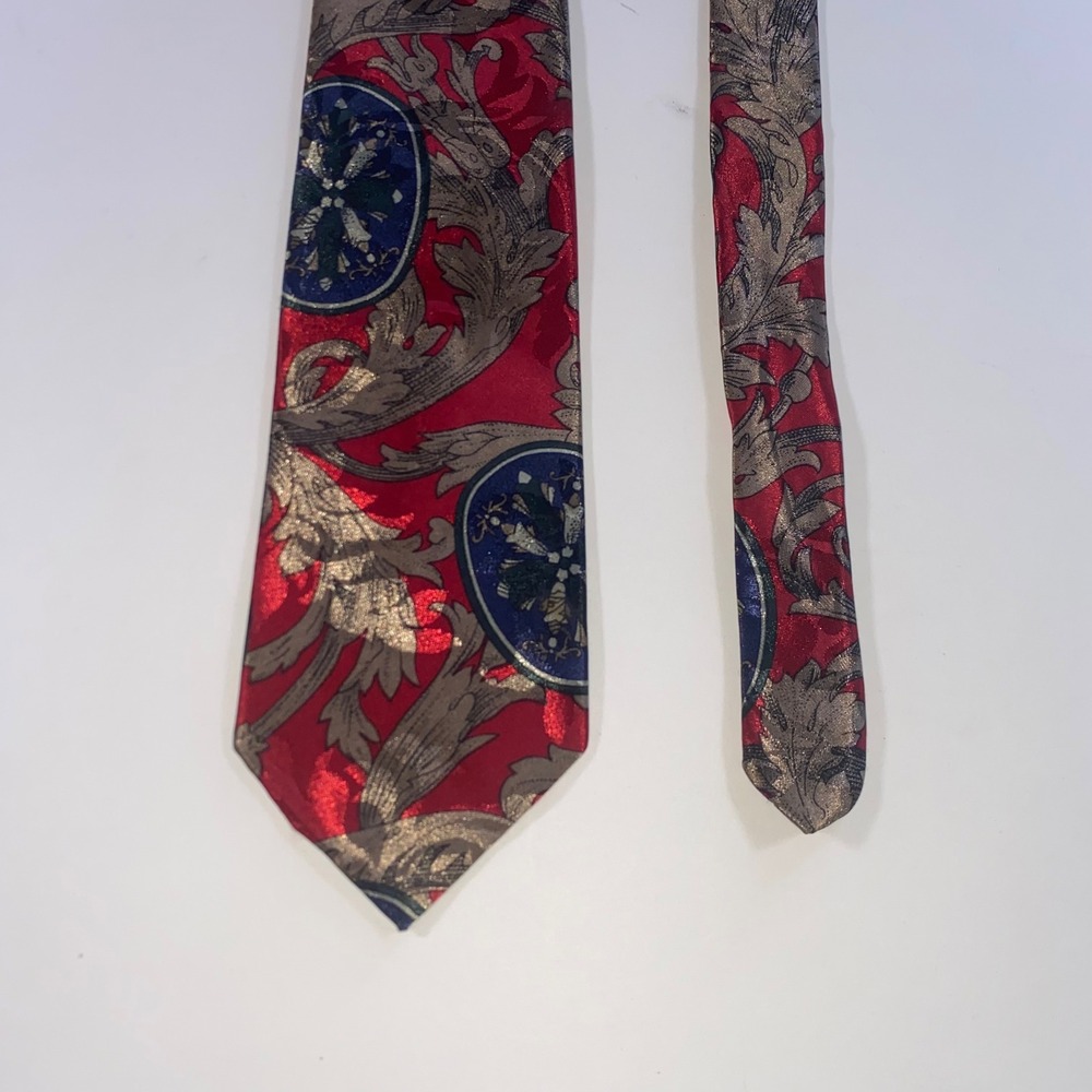 Envoy Mens Baroque Medallion Necktie Red Gold Navy Blue Ornate Made in USA